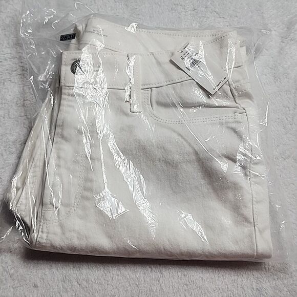 2638 NWT Old Navy High-Waisted Wow Skinny Jeans Size 8 - Picture 6 of 6